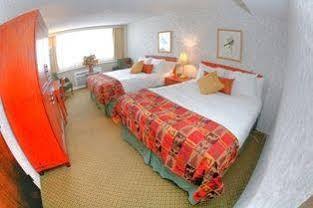 Compass Point Inn - 서레이 외부 사진