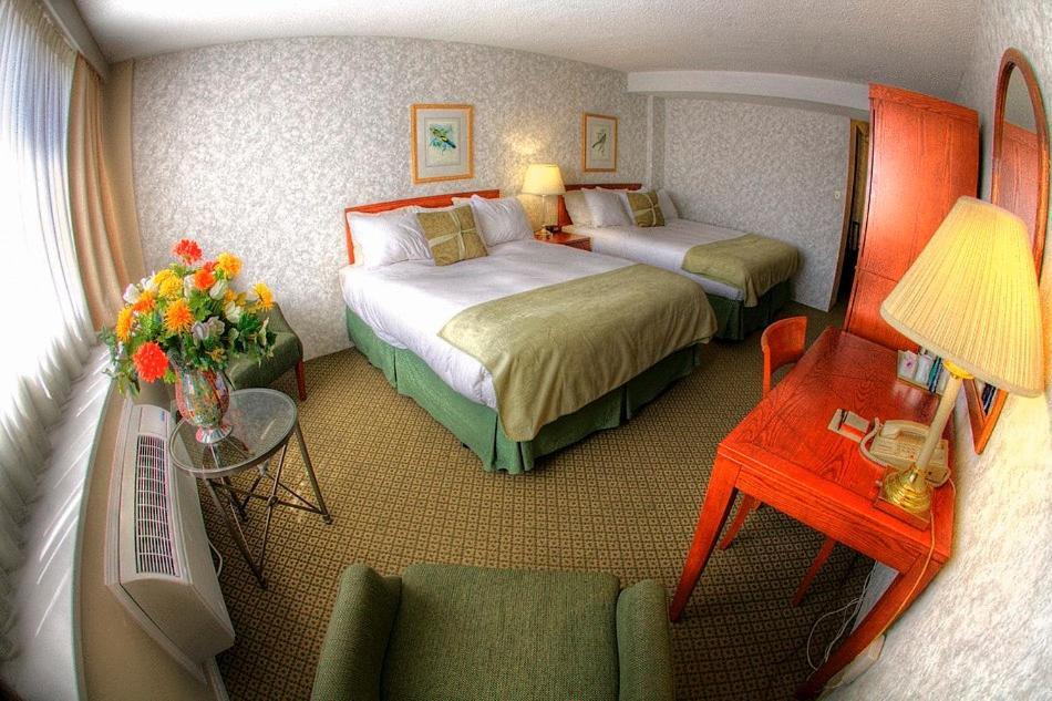 Compass Point Inn - 서레이 객실 사진